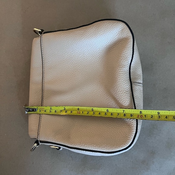 MARC JACOBS Gotham Nomad Leather Crossbody Bag In Hazelnut Gold Hardware - Picture 11 of 12